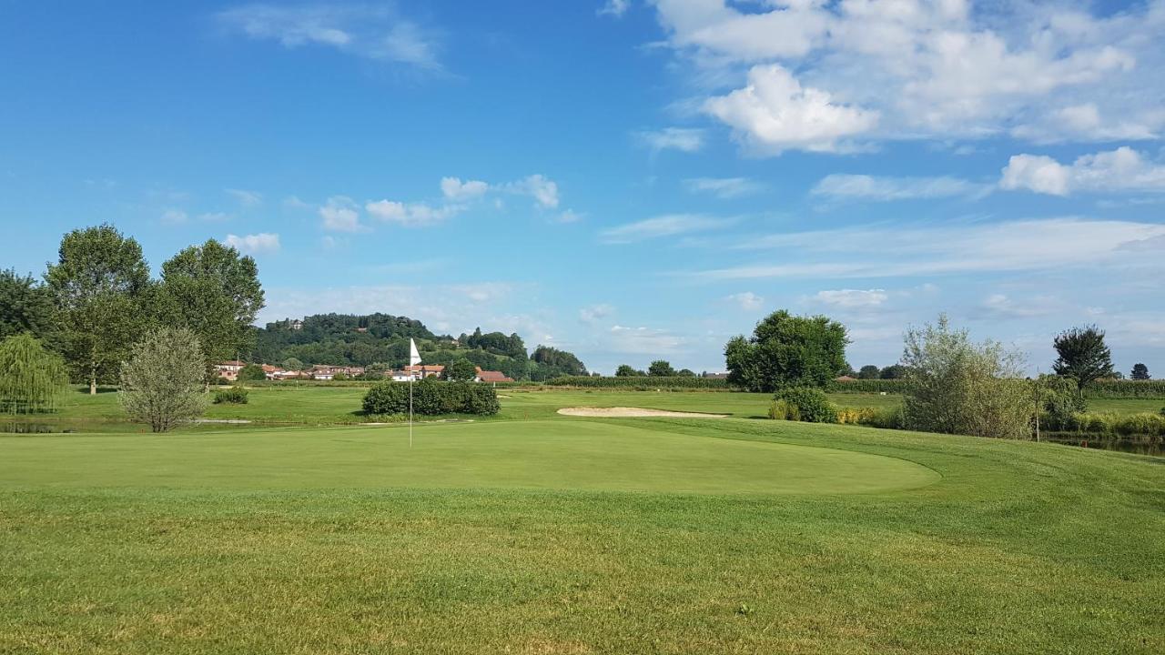 Locanda Ferro Uno, Golf Citta Di Asti Buitenkant foto