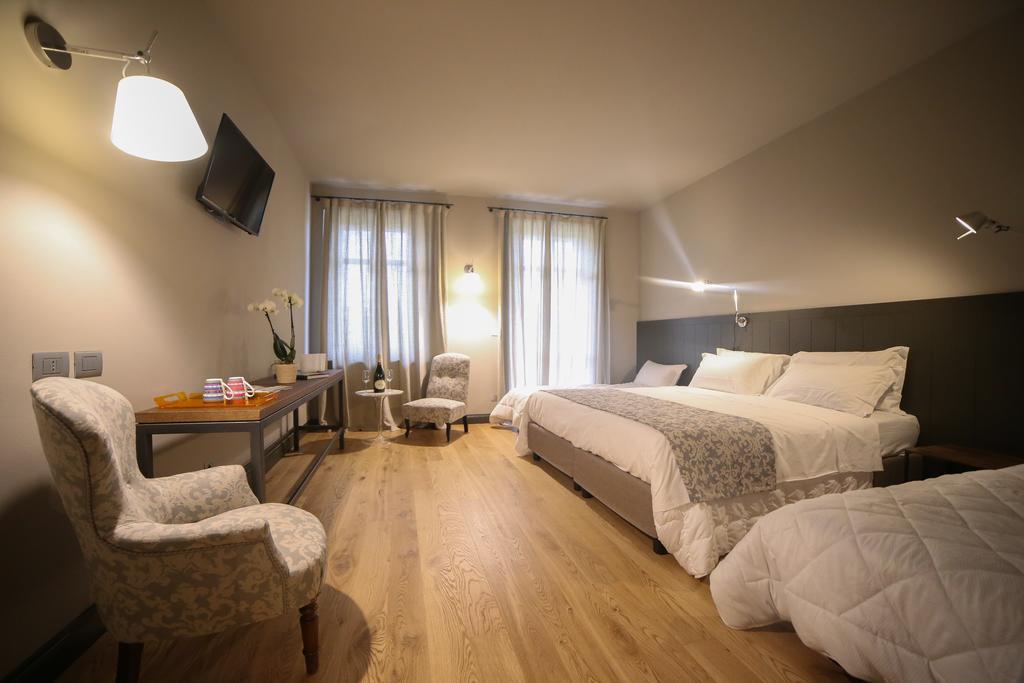 Locanda Ferro Uno, Golf Citta Di Asti Buitenkant foto