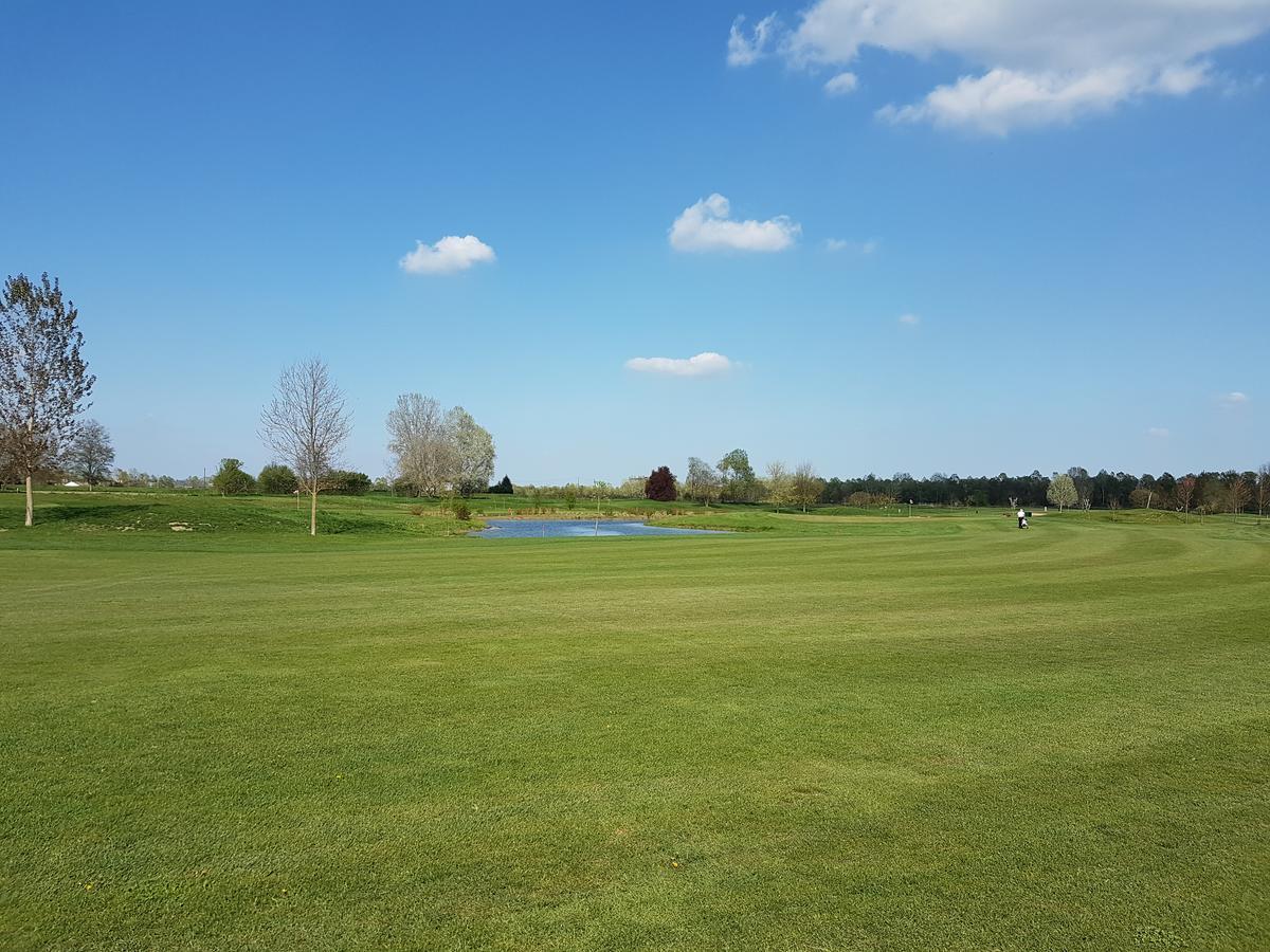 Locanda Ferro Uno, Golf Citta Di Asti Buitenkant foto