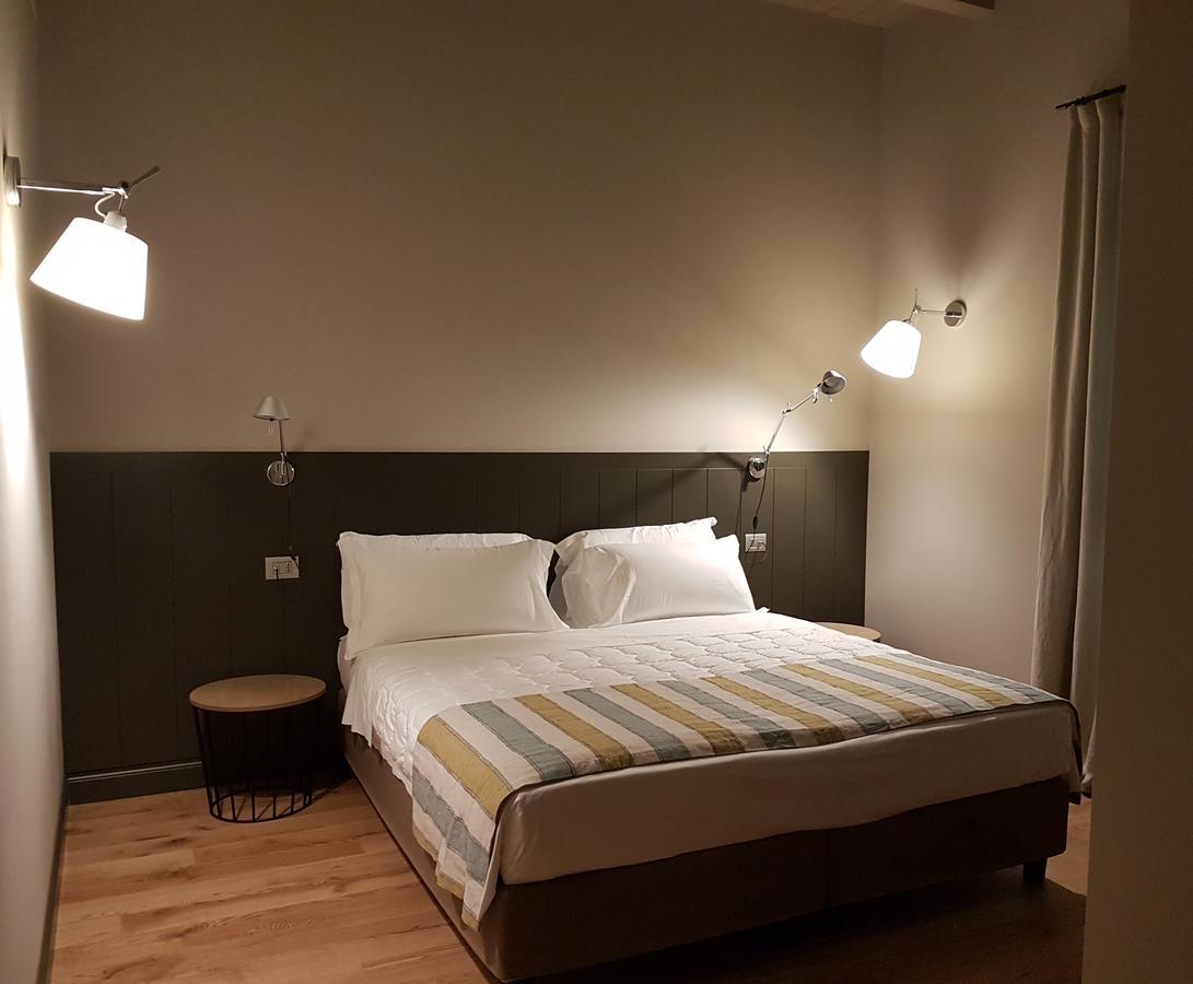 Locanda Ferro Uno, Golf Citta Di Asti Buitenkant foto