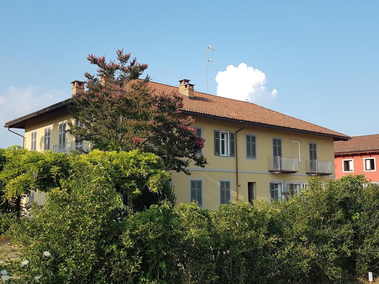 Locanda Ferro Uno, Golf Citta Di Asti Buitenkant foto
